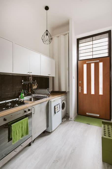 Bright And Cozy - City Center Apt Budapest Bagian luar foto