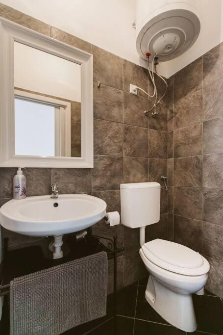 Bright And Cozy - City Center Apt Budapest Bagian luar foto