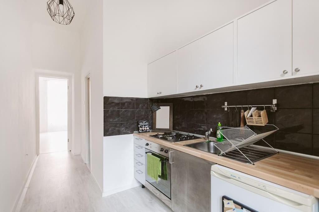 Bright And Cozy - City Center Apt Budapest Bagian luar foto